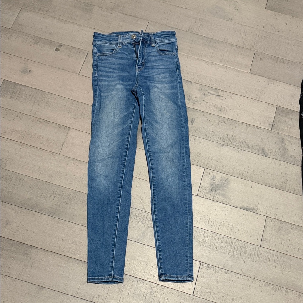 American Eagle Outfitters Light Blue Skinny Jeans